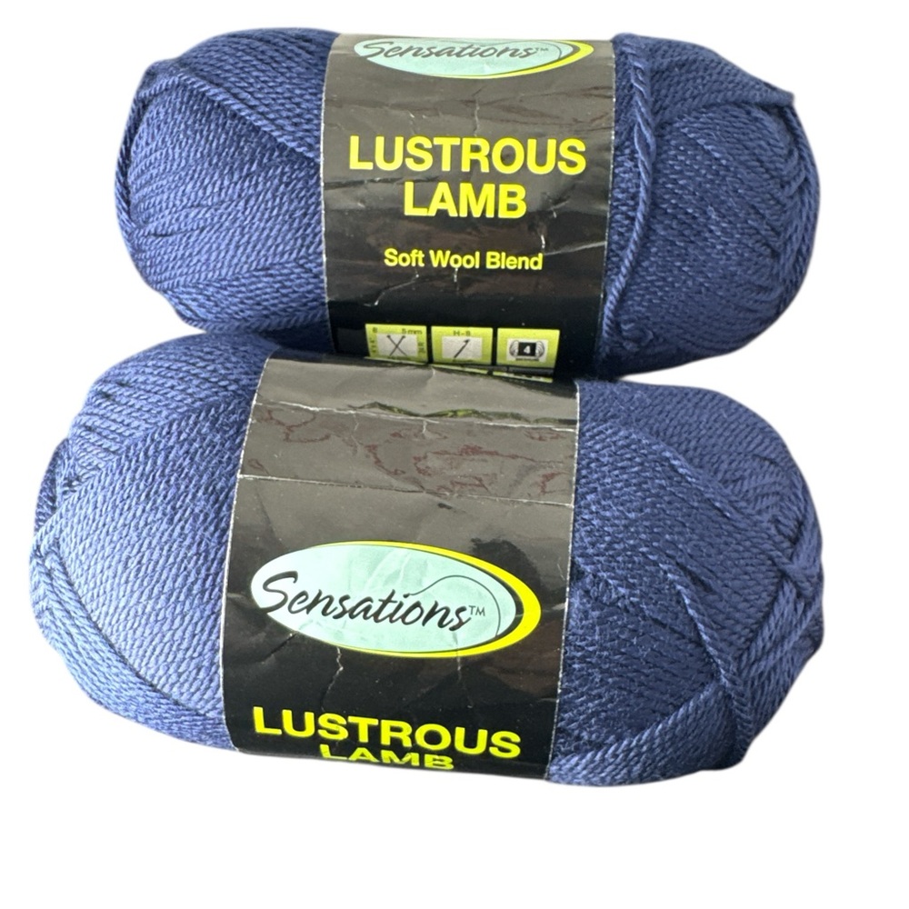 2 Skein Sensations Lustrous Lamb Yarn - Color blue - 308 yds